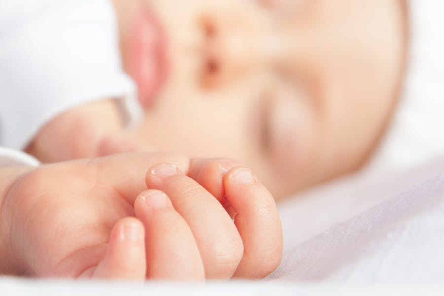 How to Help a Colic Baby Sleep at Night